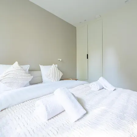 Mbm - La Tour Appartement Paris